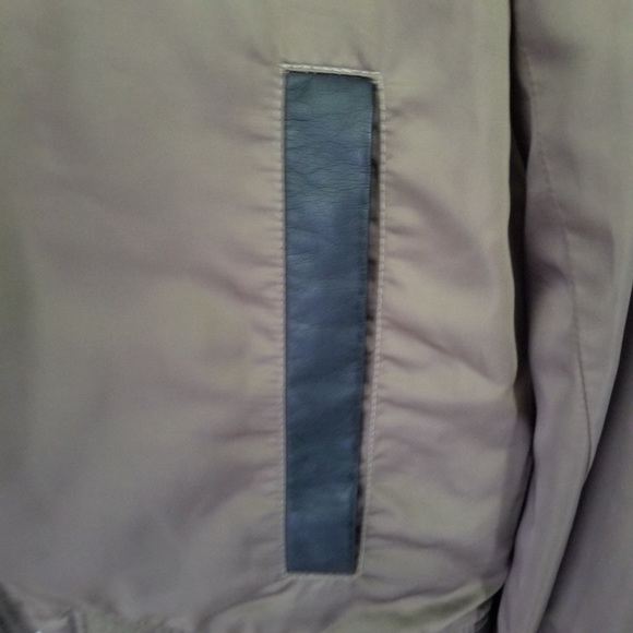 Guess Reversible 2 in 1 Silver Satin Bomber Jacket - Picture 8 of 8